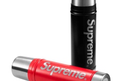 Supreme®/Stanley® 20 oz. Vacuum Insulated Bottle: 46€
